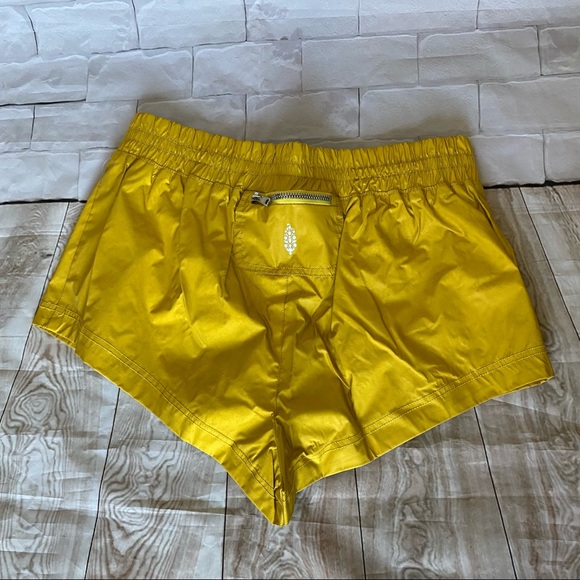 Free People movement moonlight yellow reflective shorts size small - Picture 6 of 15